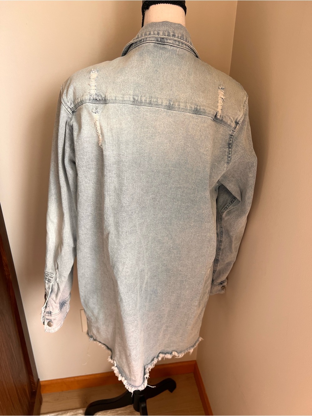 Denim shacket 💙 - Picture 6 of 8